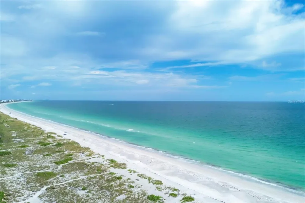 616 LYONS LANE Longboat Key, FL 34228