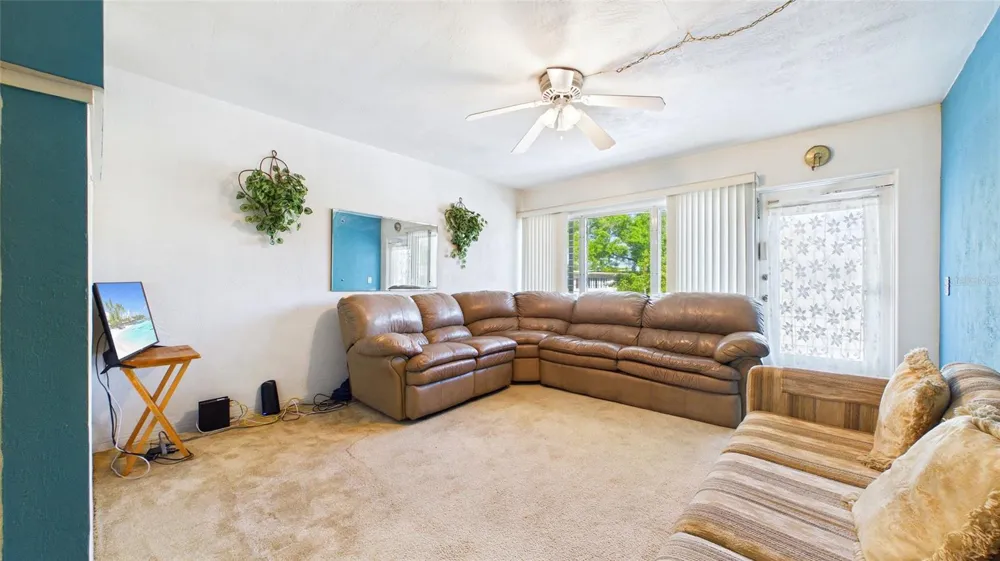 5664 40TH TERRACE #428 St Petersburg, FL 33710