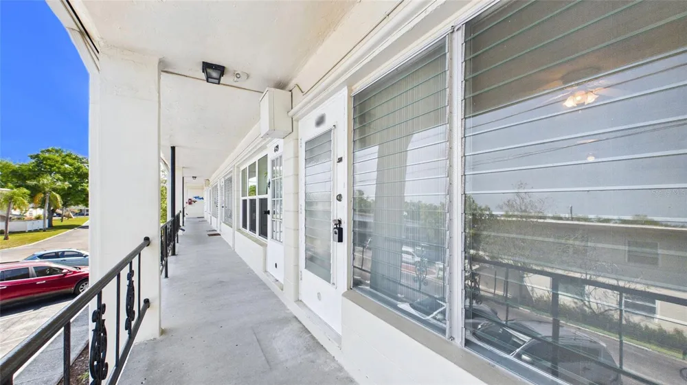 5664 40TH TERRACE #428 St Petersburg, FL 33710
