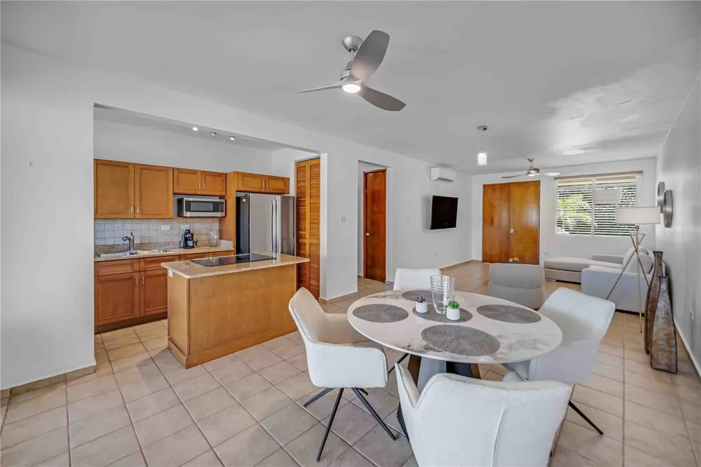 180 PALMAS DRIVE #60-D Humacao, PR 00791