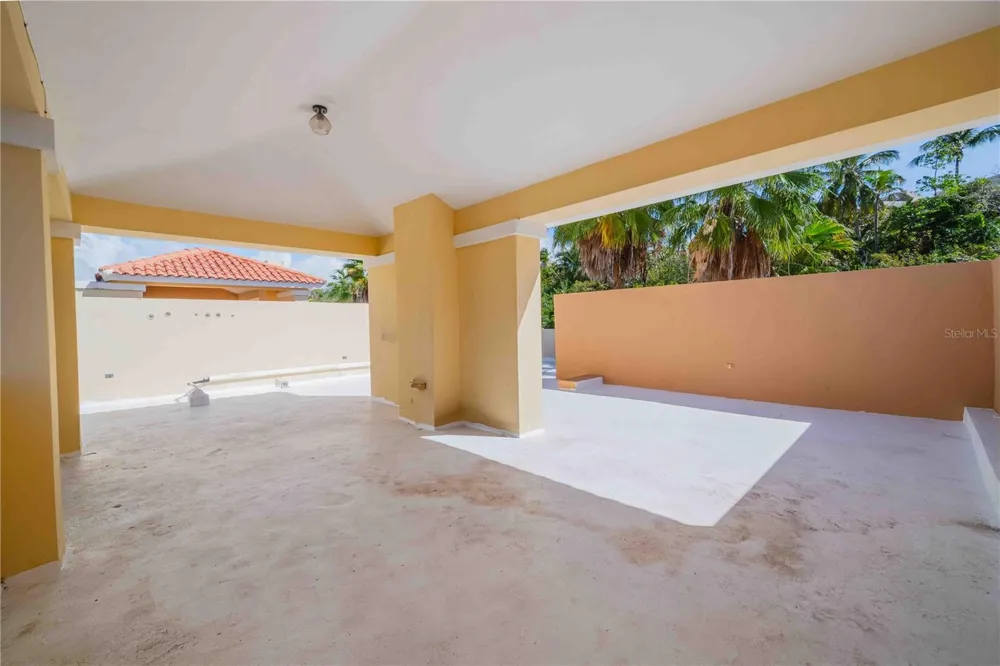 180 PALMAS DRIVE #60-D Humacao, PR 00791