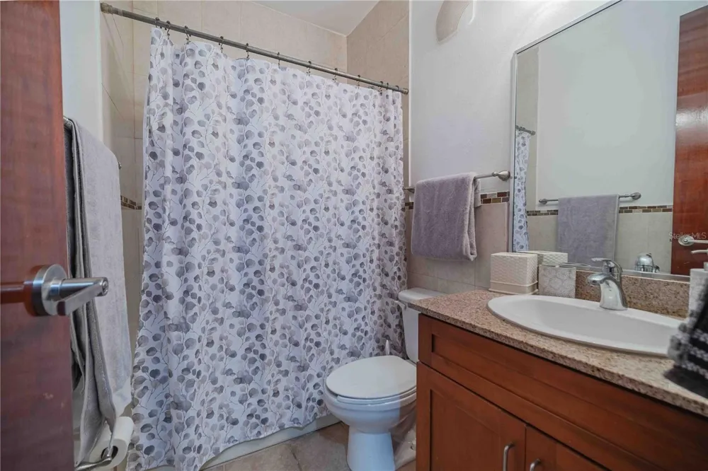 180 PALMAS DRIVE #60-D Humacao, PR 00791