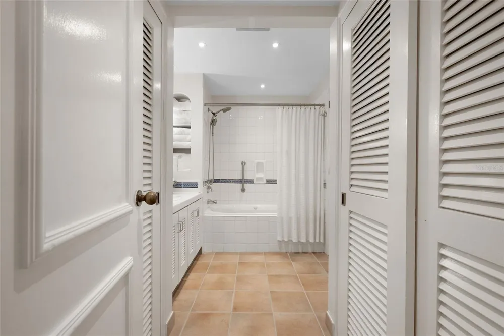 1000 AVENUE EL CONQUISTADOR #5151 Fajardo, PR 00738