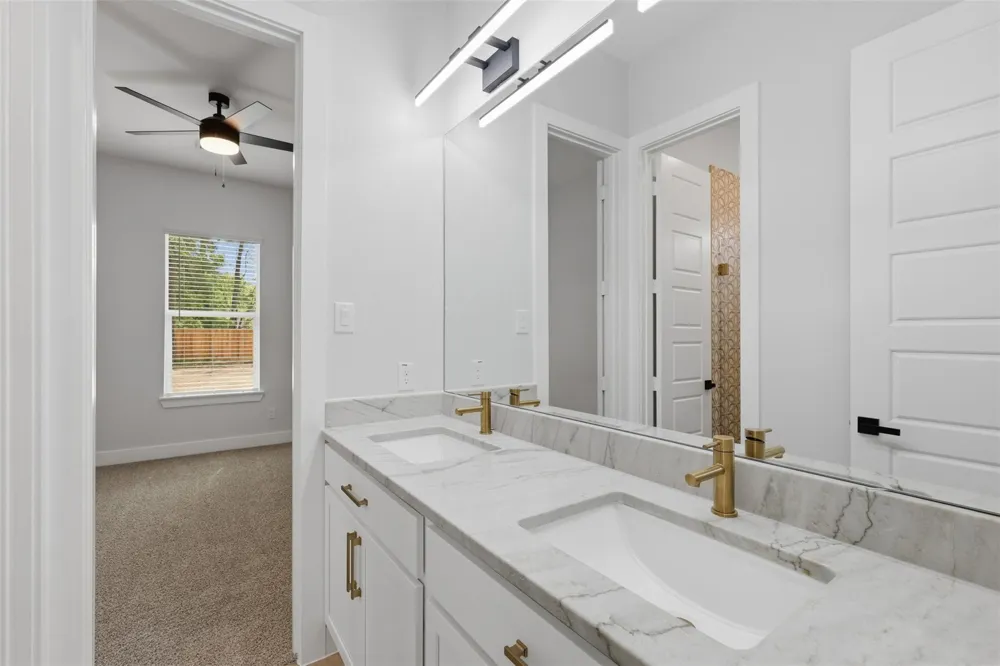 2638 Fountain View Street Roman Forest, TX 77357
