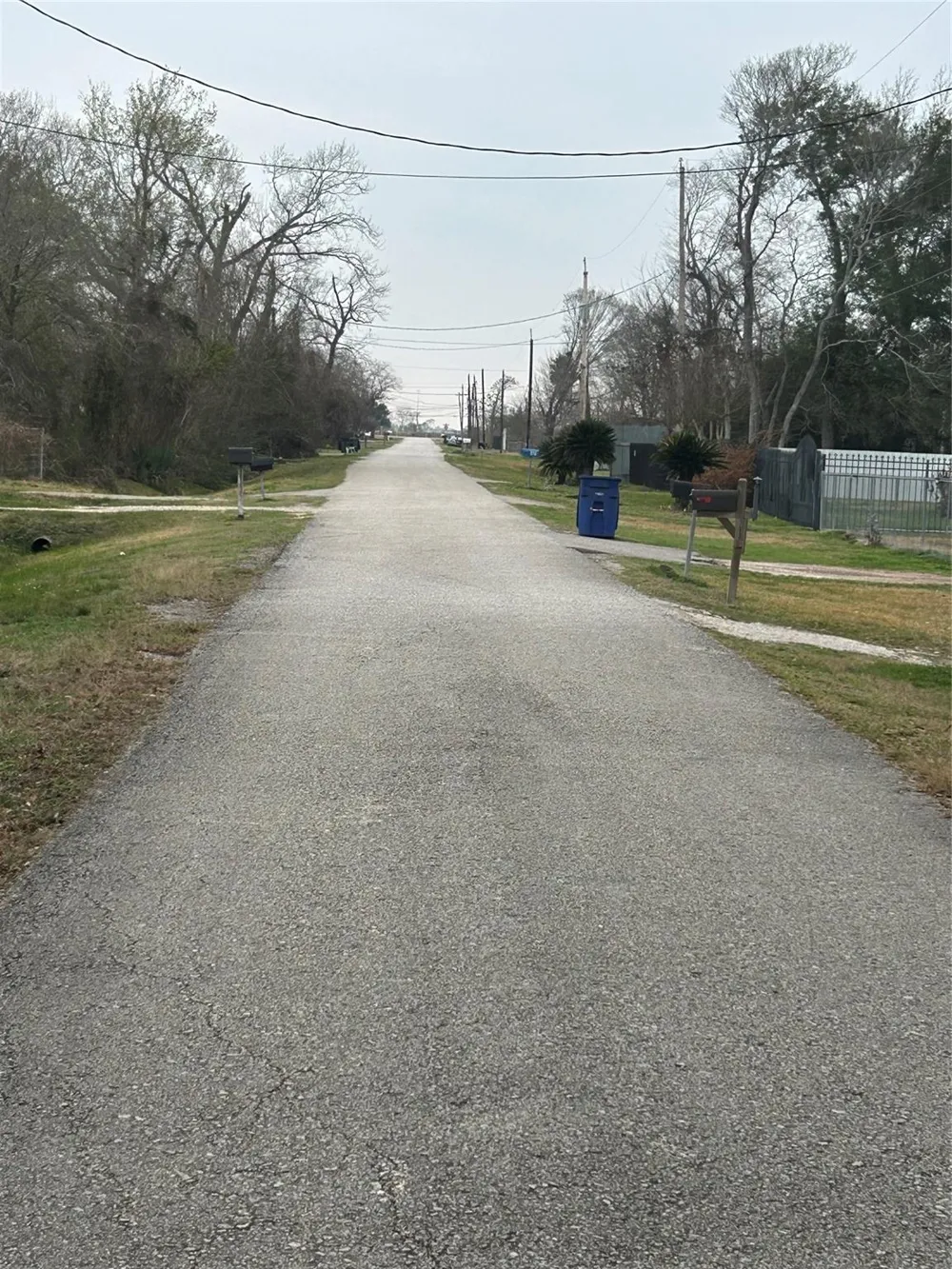 Pin Oak Drive Highlands, TX 77562