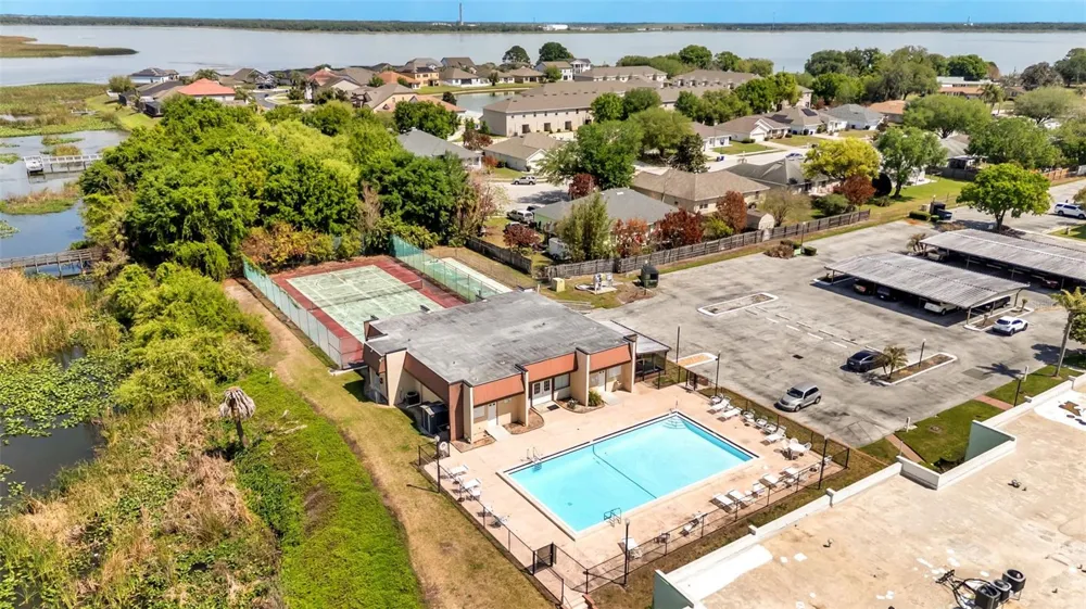 1130 LAKE PARKER AVENUE #C321 Lakeland, FL 33805