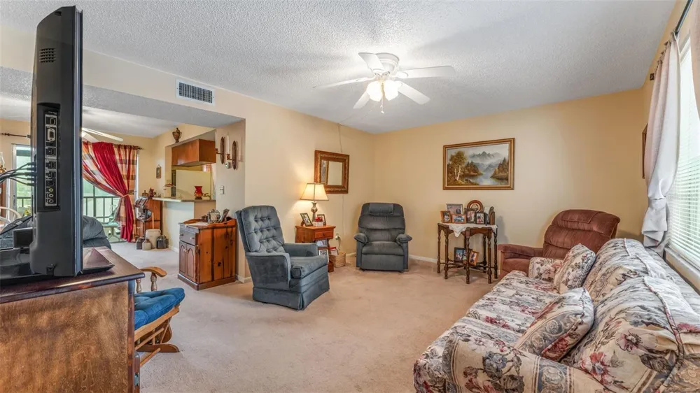 1130 LAKE PARKER AVENUE #C321 Lakeland, FL 33805