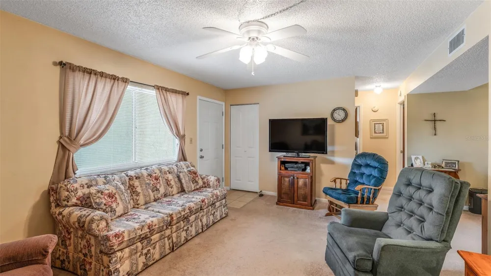 1130 LAKE PARKER AVENUE #C321 Lakeland, FL 33805