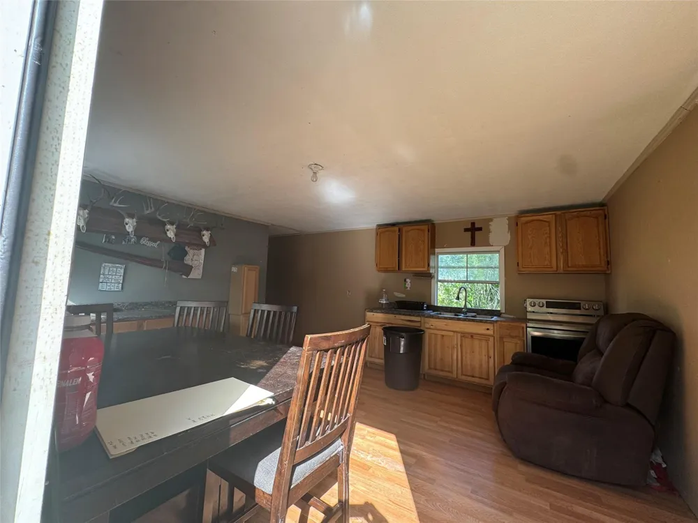 4696 Cr 3400 Colmesneil, TX 75938