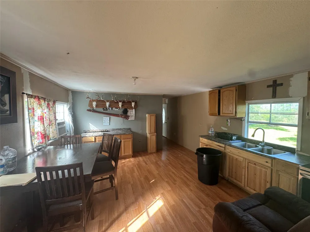 4696 Cr 3400 Colmesneil, TX 75938