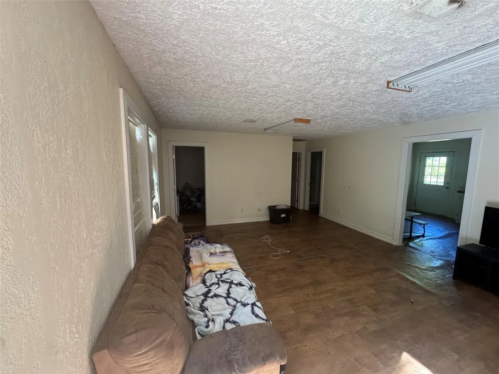 4696 Cr 3400 Colmesneil, TX 75938