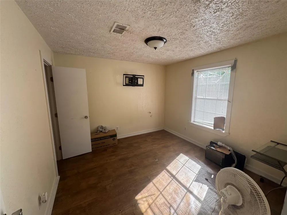 4696 Cr 3400 Colmesneil, TX 75938
