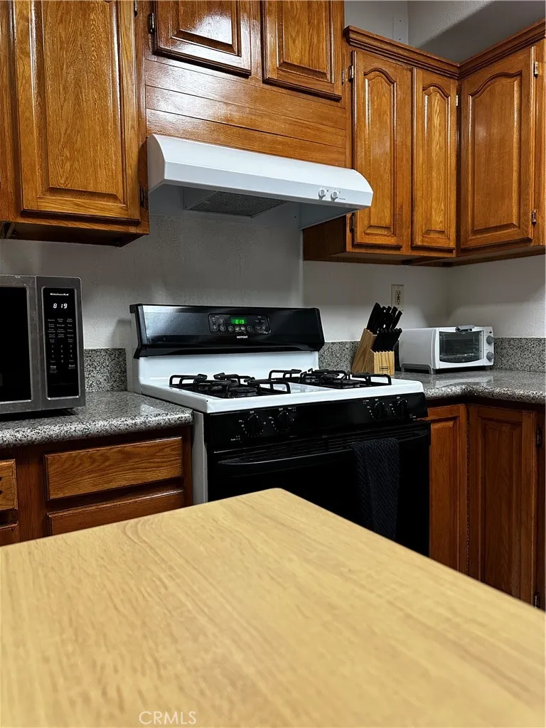 300 Lampman Way Placentia, CA 92870
