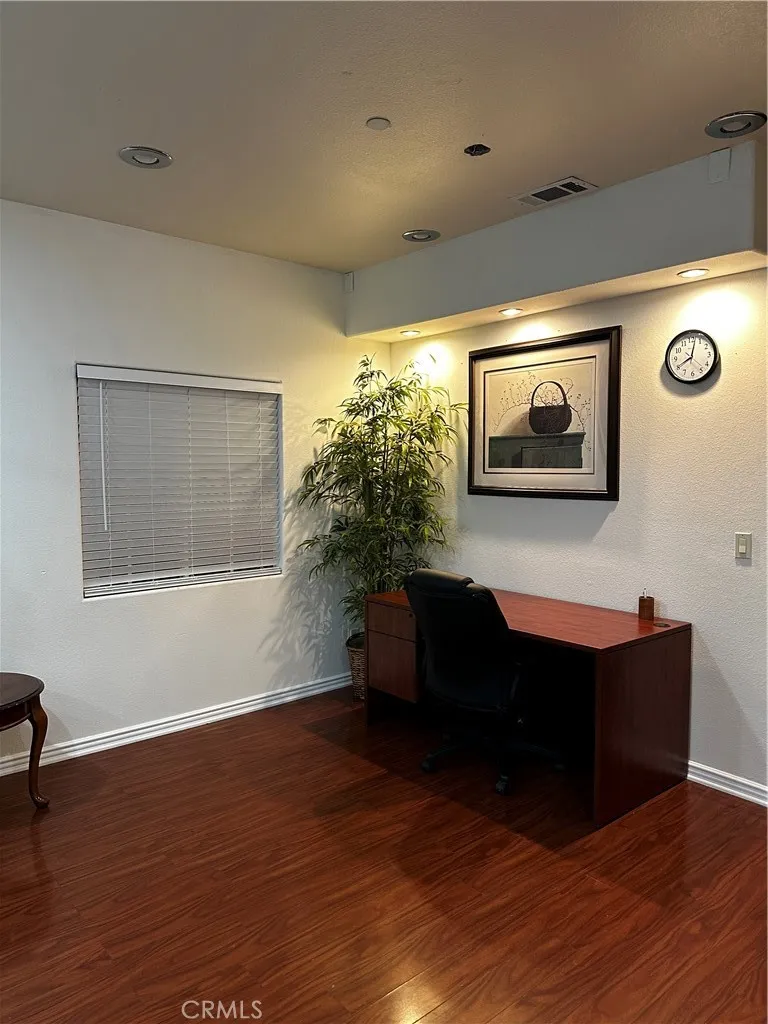 300 Lampman Way Placentia, CA 92870