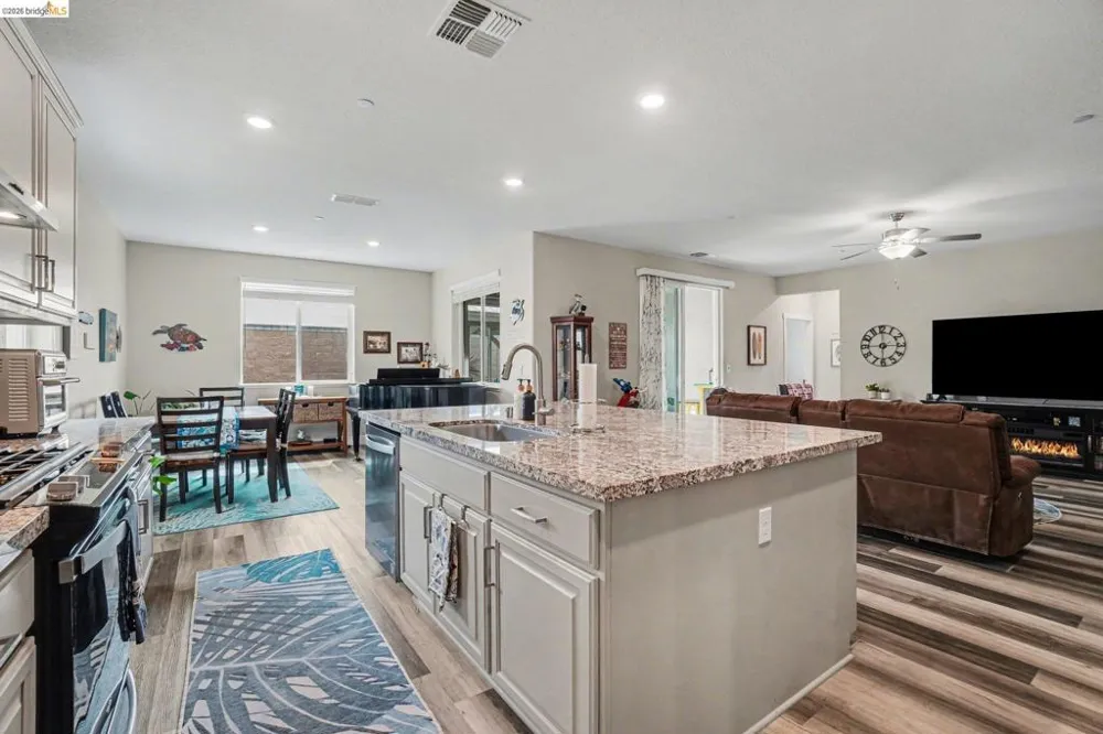 4585 Prairie Path Rio Vista, CA 94571