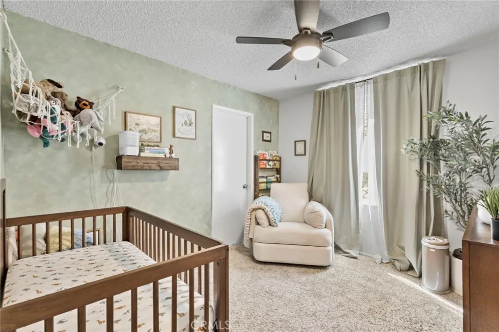 37940 42nd E Palmdale, CA 93552