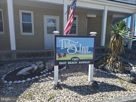1203 BEACH AVENUE E #8