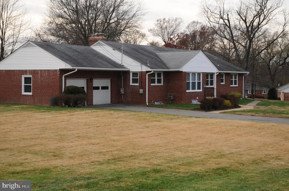 16632 ALDEN AVENUE Gaithersburg, MD 20877