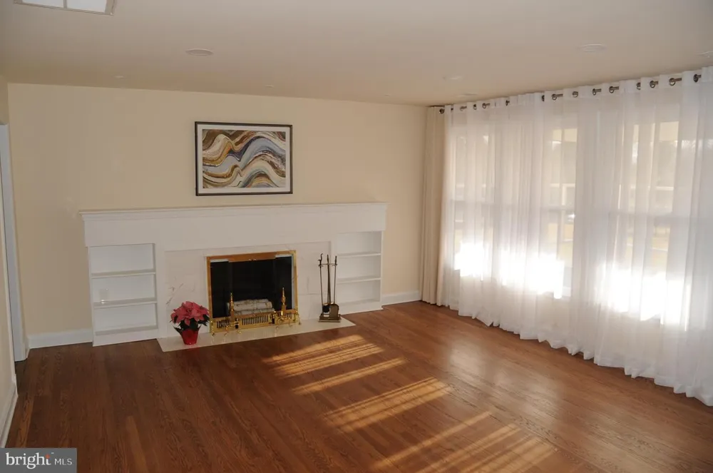 16632 ALDEN AVENUE Gaithersburg, MD 20877