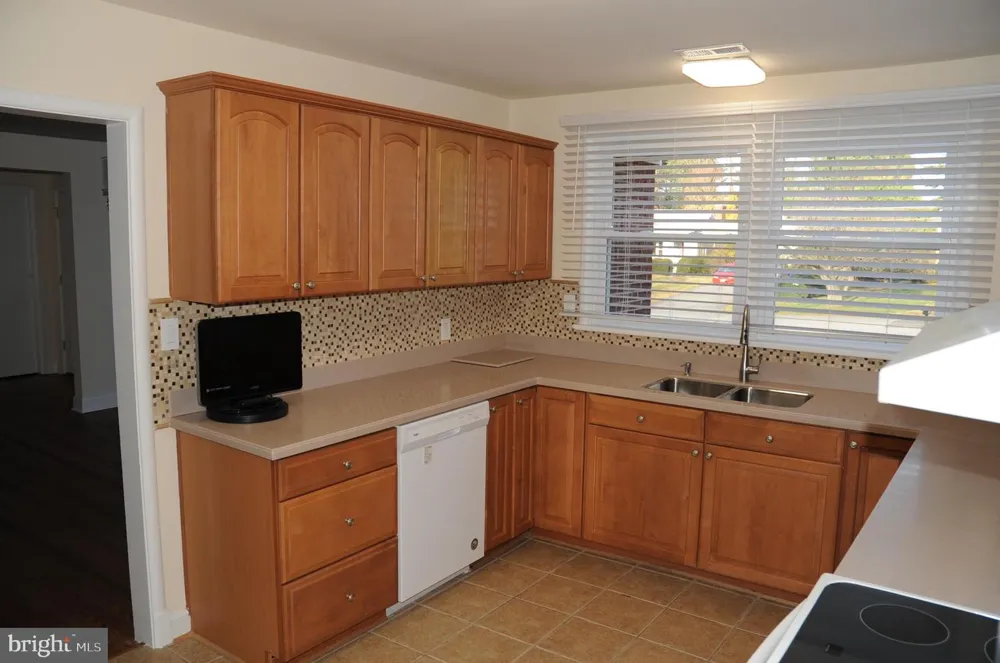 16632 ALDEN AVENUE Gaithersburg, MD 20877