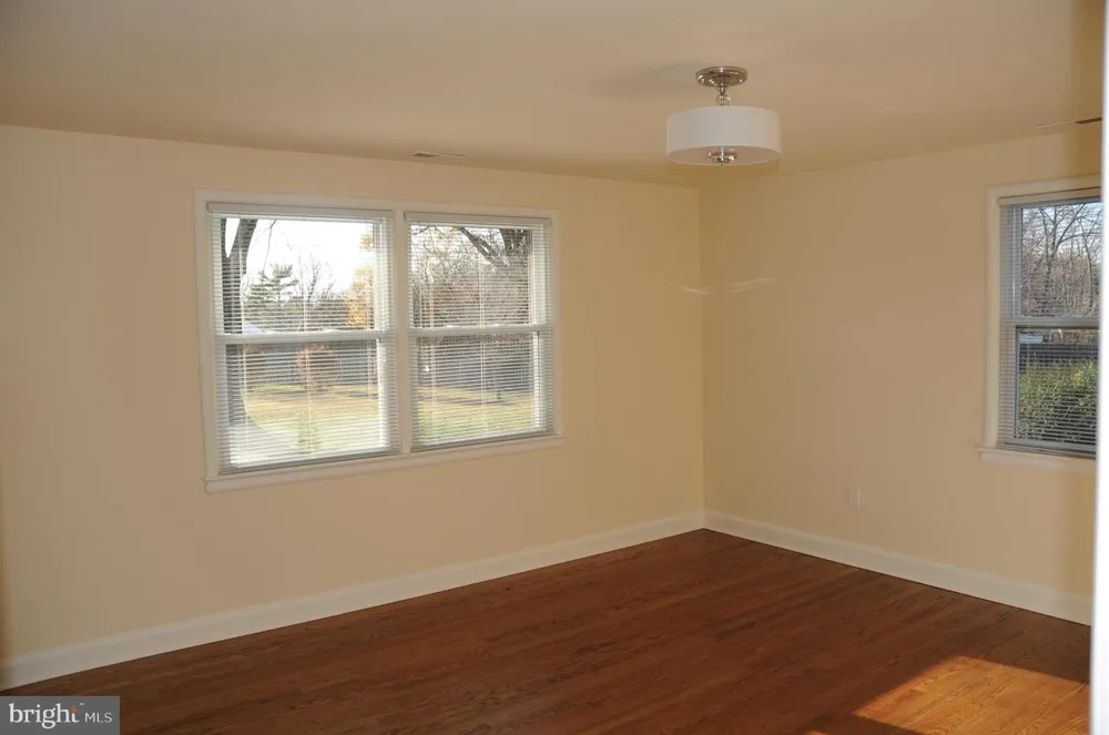 16632 ALDEN AVENUE Gaithersburg, MD 20877