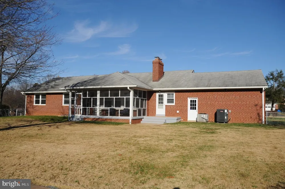 16632 ALDEN AVENUE Gaithersburg, MD 20877
