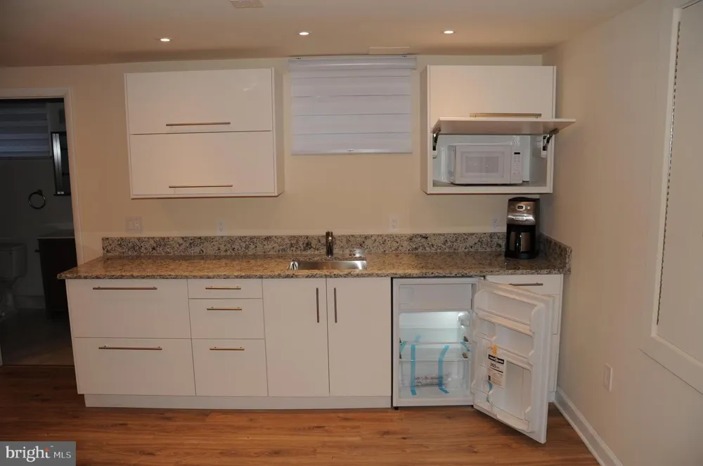16632 ALDEN AVENUE Gaithersburg, MD 20877