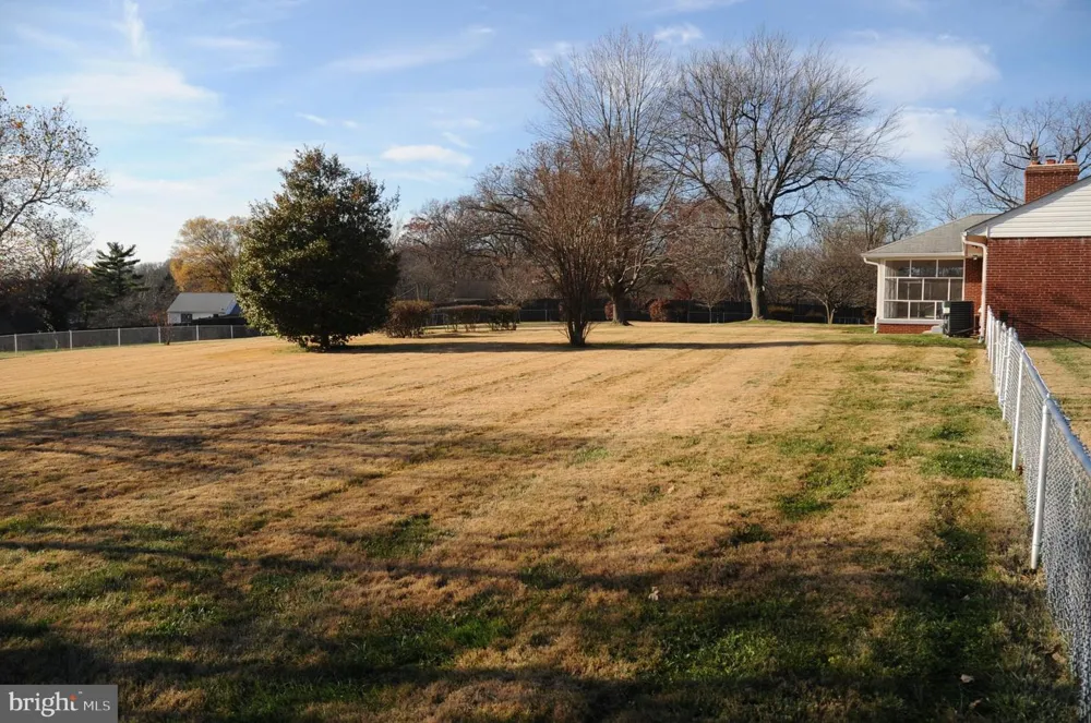 16632 ALDEN AVENUE Gaithersburg, MD 20877