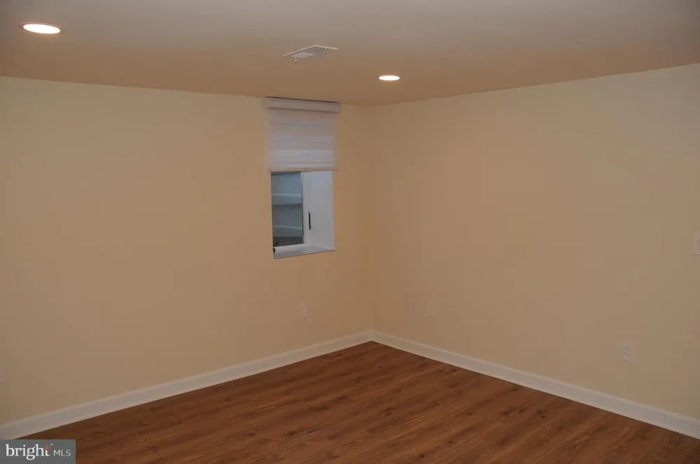 16632 ALDEN AVENUE Gaithersburg, MD 20877