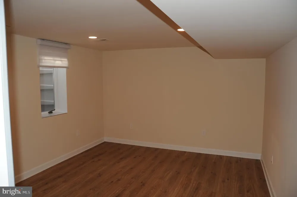 16632 ALDEN AVENUE Gaithersburg, MD 20877