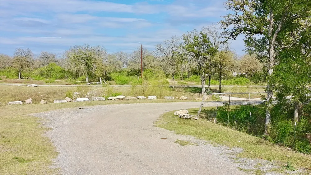 9024 Lockwood Springs Road Manor, TX 78653