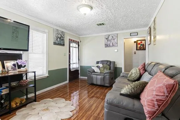 2205 Marnel Road Houston, TX 77055