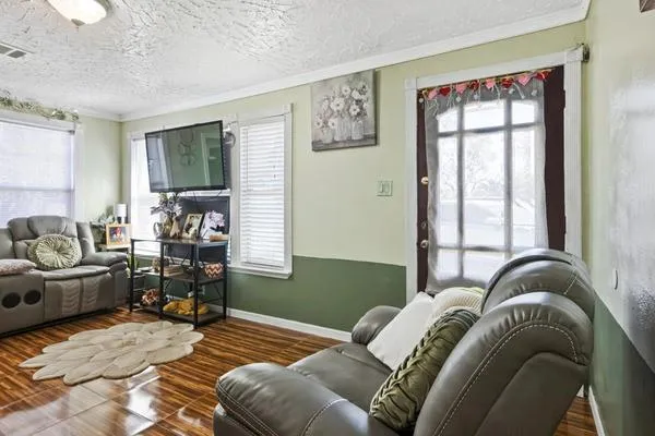 2205 Marnel Road Houston, TX 77055