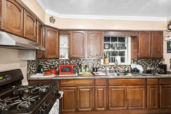 2205 Marnel Road Houston, TX 77055