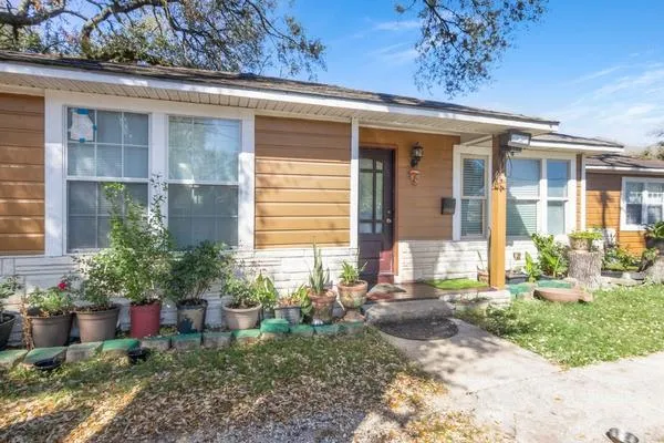 2205 Marnel Road Houston, TX 77055