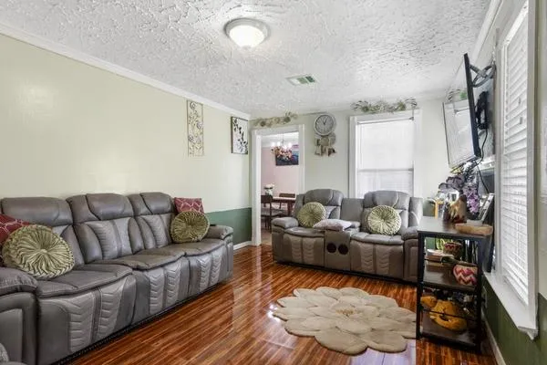 2205 Marnel Road Houston, TX 77055