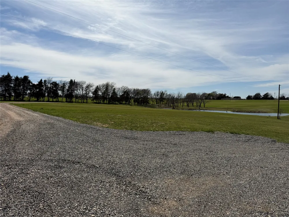 884 County Road 2900 Dodd City, TX 75438