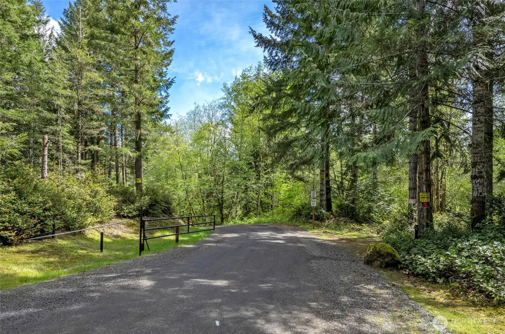770 E April Avenue Grapeview, WA 98546