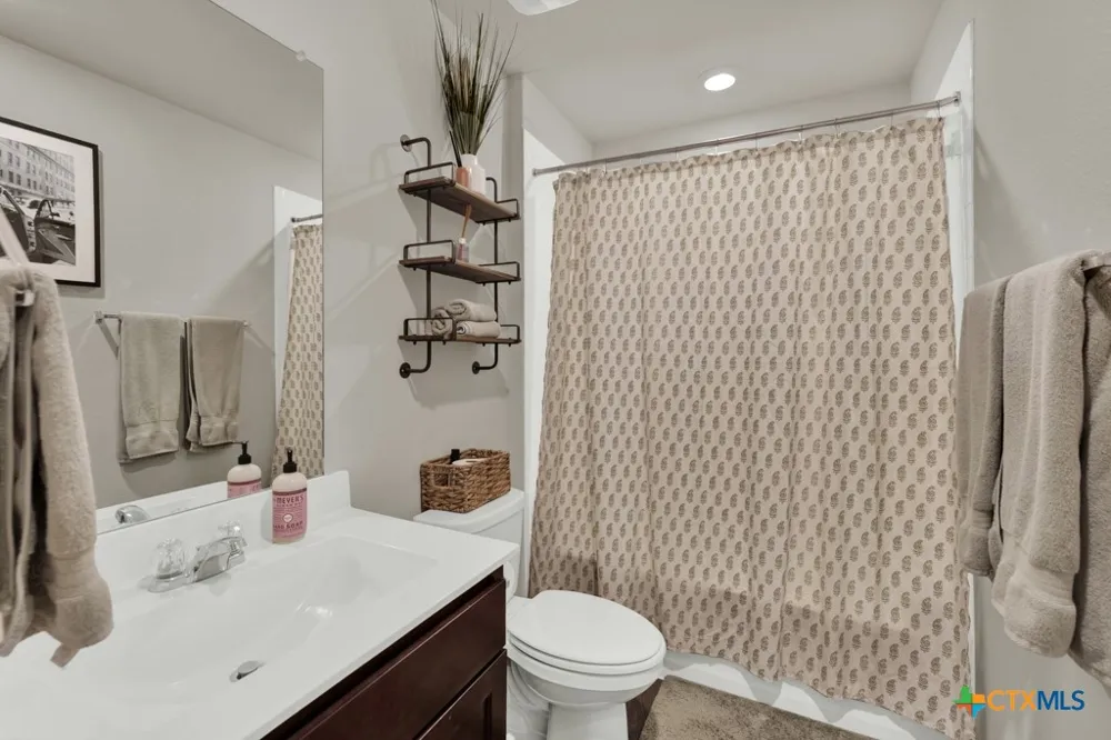 204 Whipporwill Lane San Marcos, TX 78666