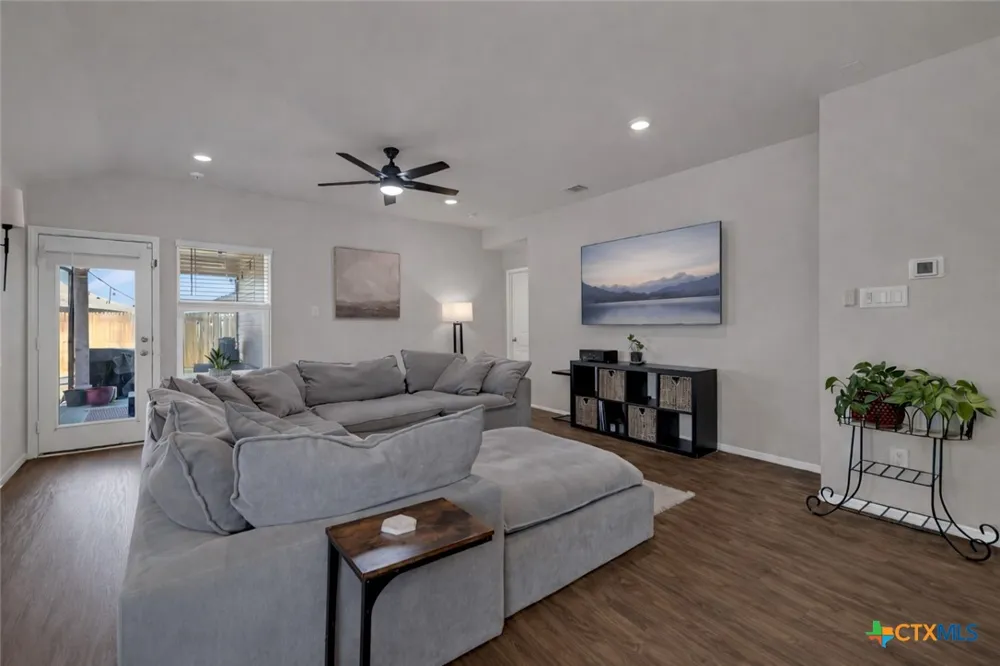 204 Whipporwill Lane San Marcos, TX 78666