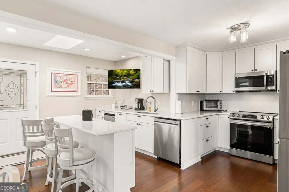 295 White Oak DR Warne, NC 28909