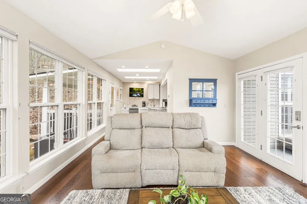 295 White Oak DR Warne, NC 28909