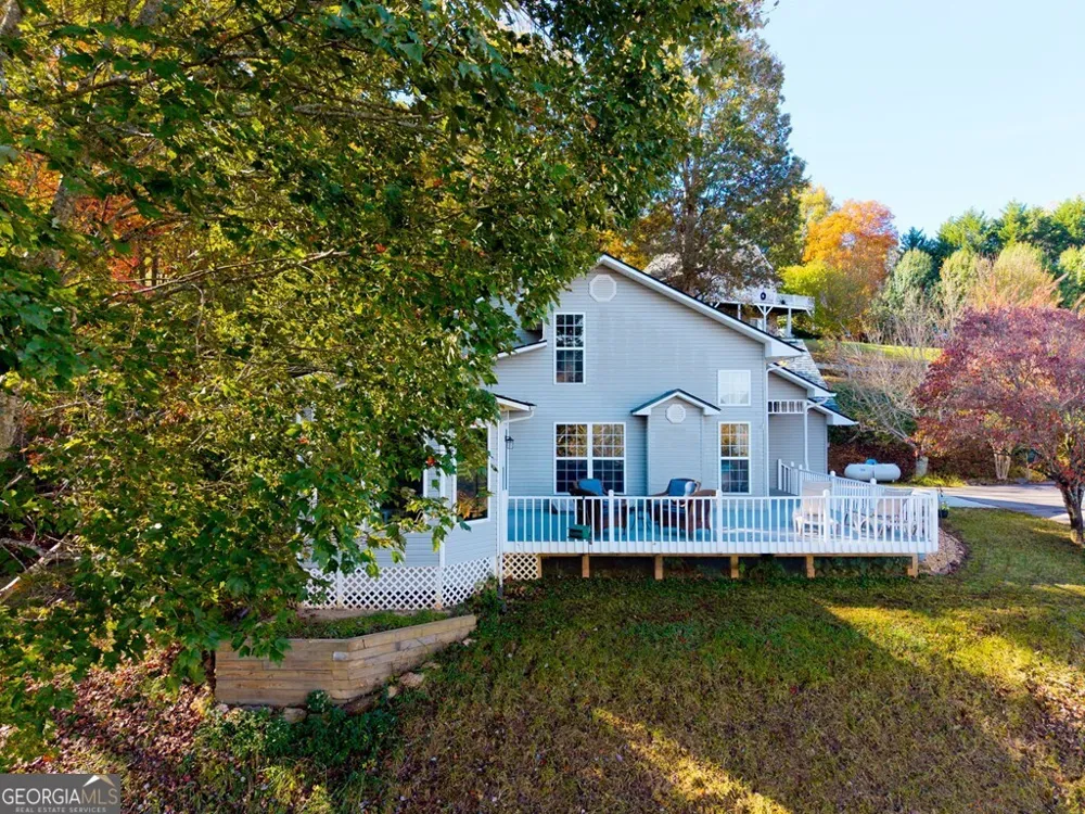 295 White Oak DR Warne, NC 28909