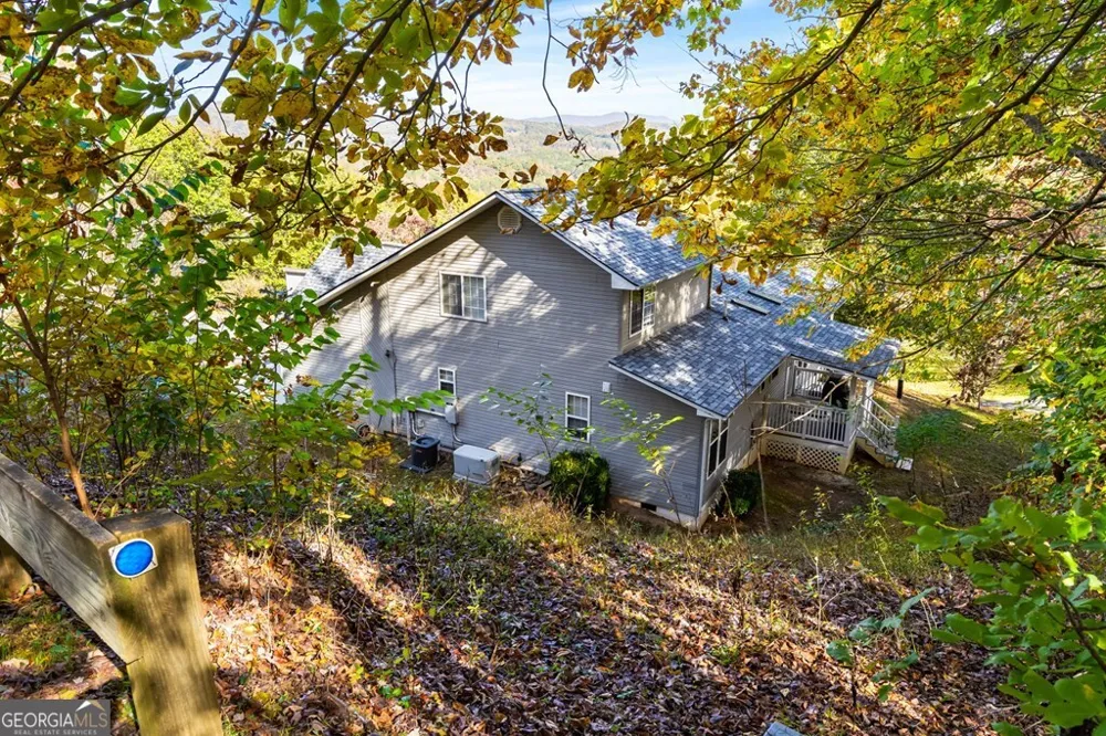 295 White Oak DR Warne, NC 28909