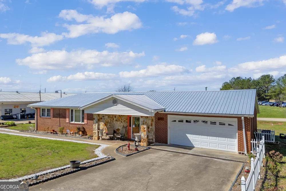 88 Maurice WAY Lavonia, GA 30553