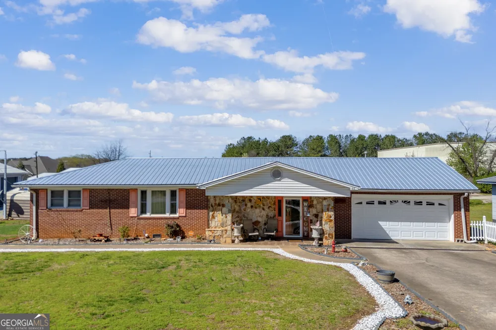88 Maurice WAY Lavonia, GA 30553