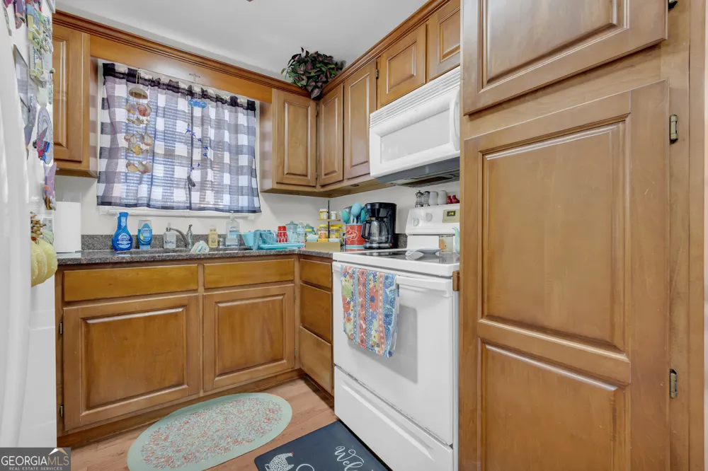 88 Maurice WAY Lavonia, GA 30553