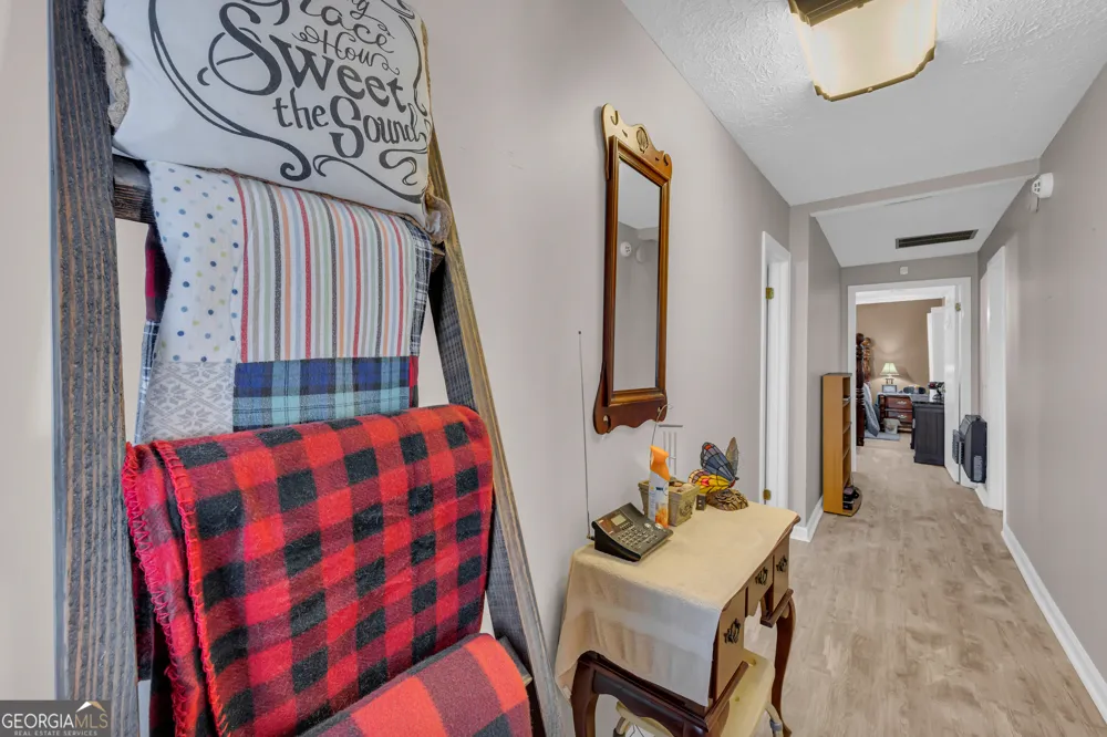 88 Maurice WAY Lavonia, GA 30553