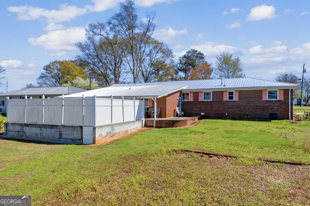 88 Maurice WAY Lavonia, GA 30553