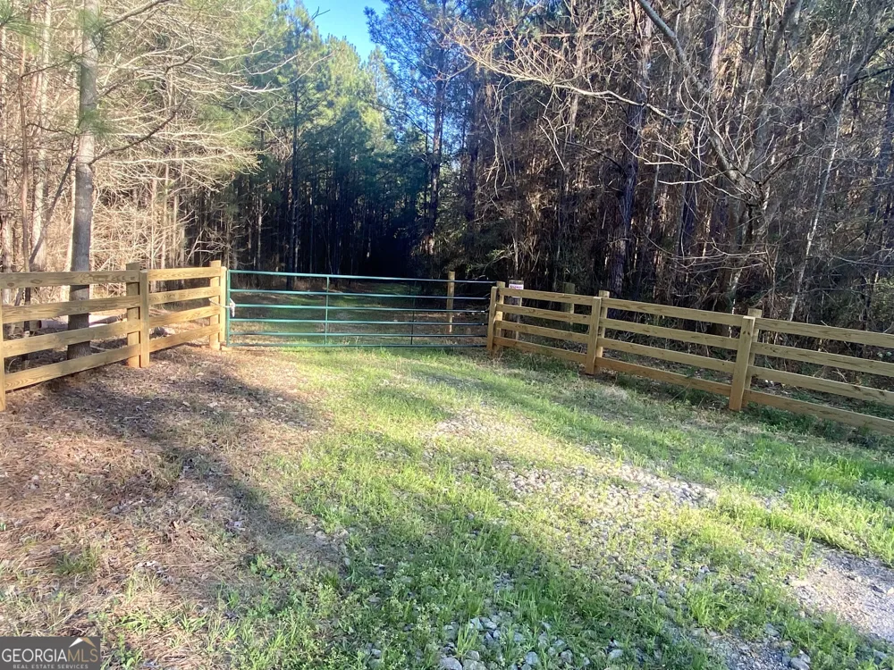 3312 Hunts Chapel RD Sparta, GA 31087